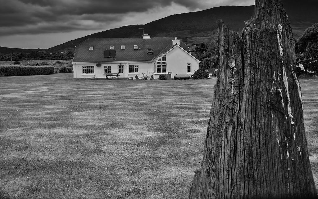 Strand'S End House Rooms Only, No Breakfast Served Cahersiveen Exterior foto